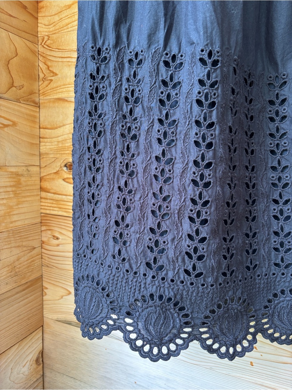 Anna Sui Black Eyelet Embroidered Dress XS Made in USA Scalloped Hem Lined - Picture 2 of 7